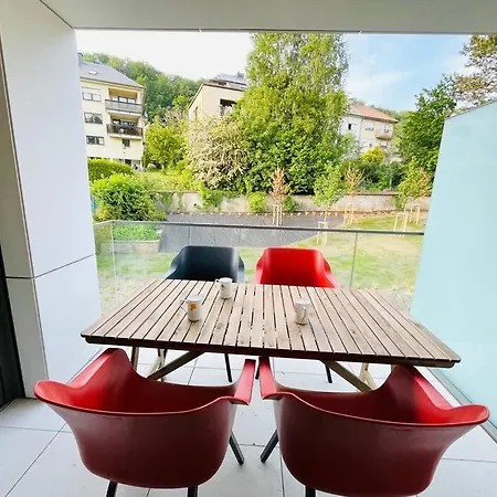 Luxury Green Flat In Center- Parking & Terrace-105 Appartement